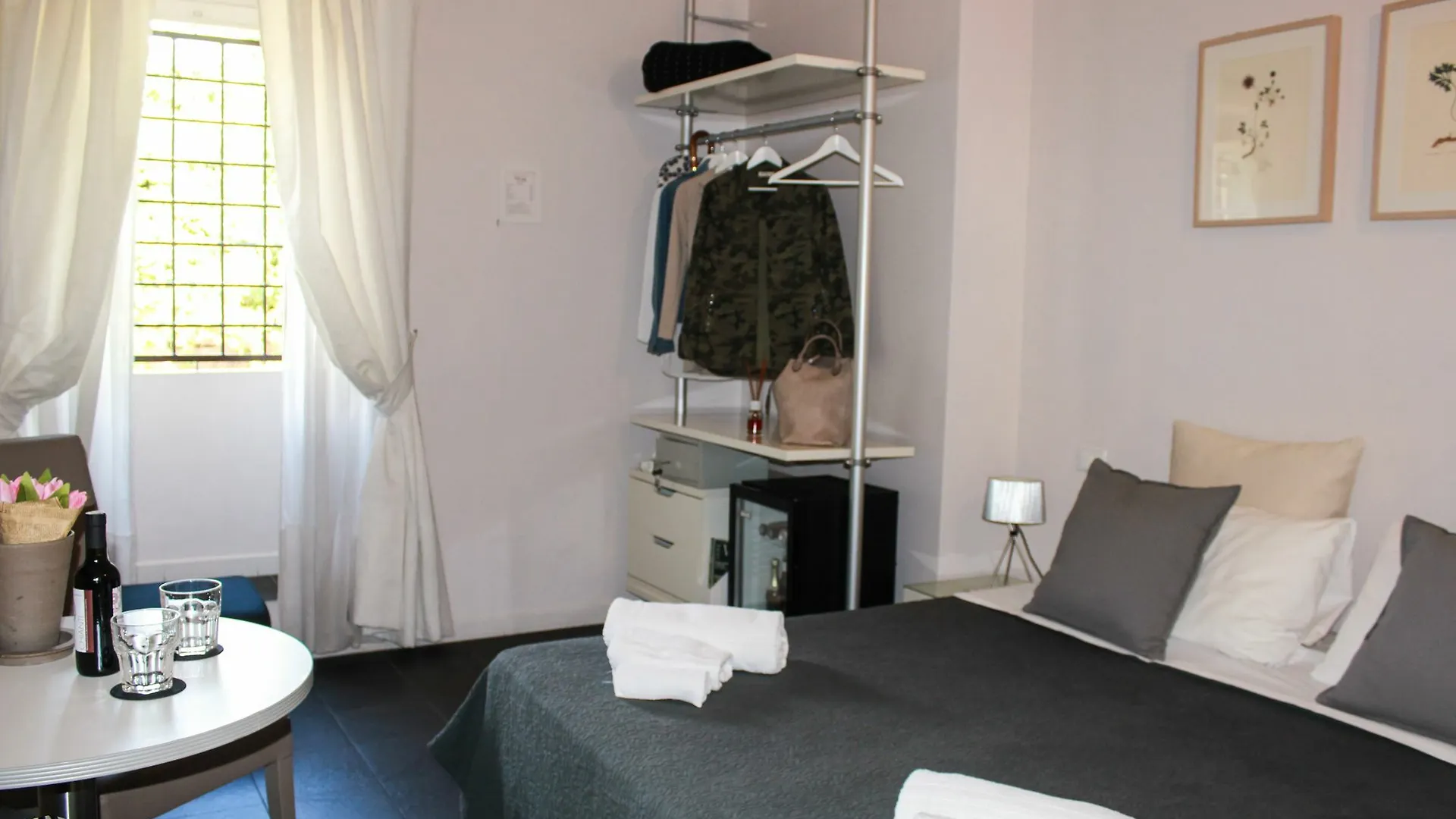 מלון רומא Relais Casa Della Fornarina בית הארחה