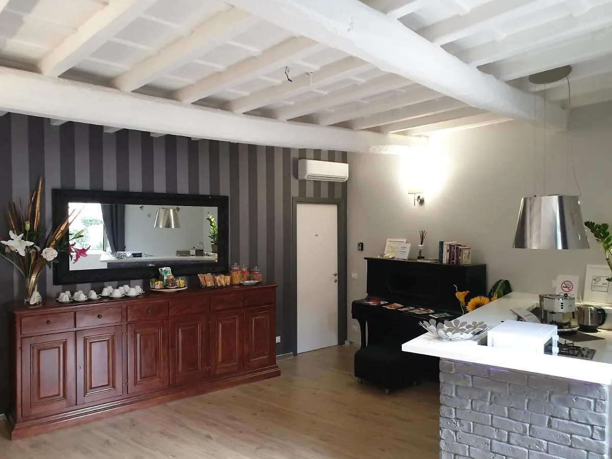 מלון רומא Relais Casa Della Fornarina 3*,